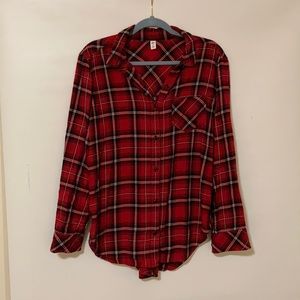 BP women’s plaid button up flannel shirt red
